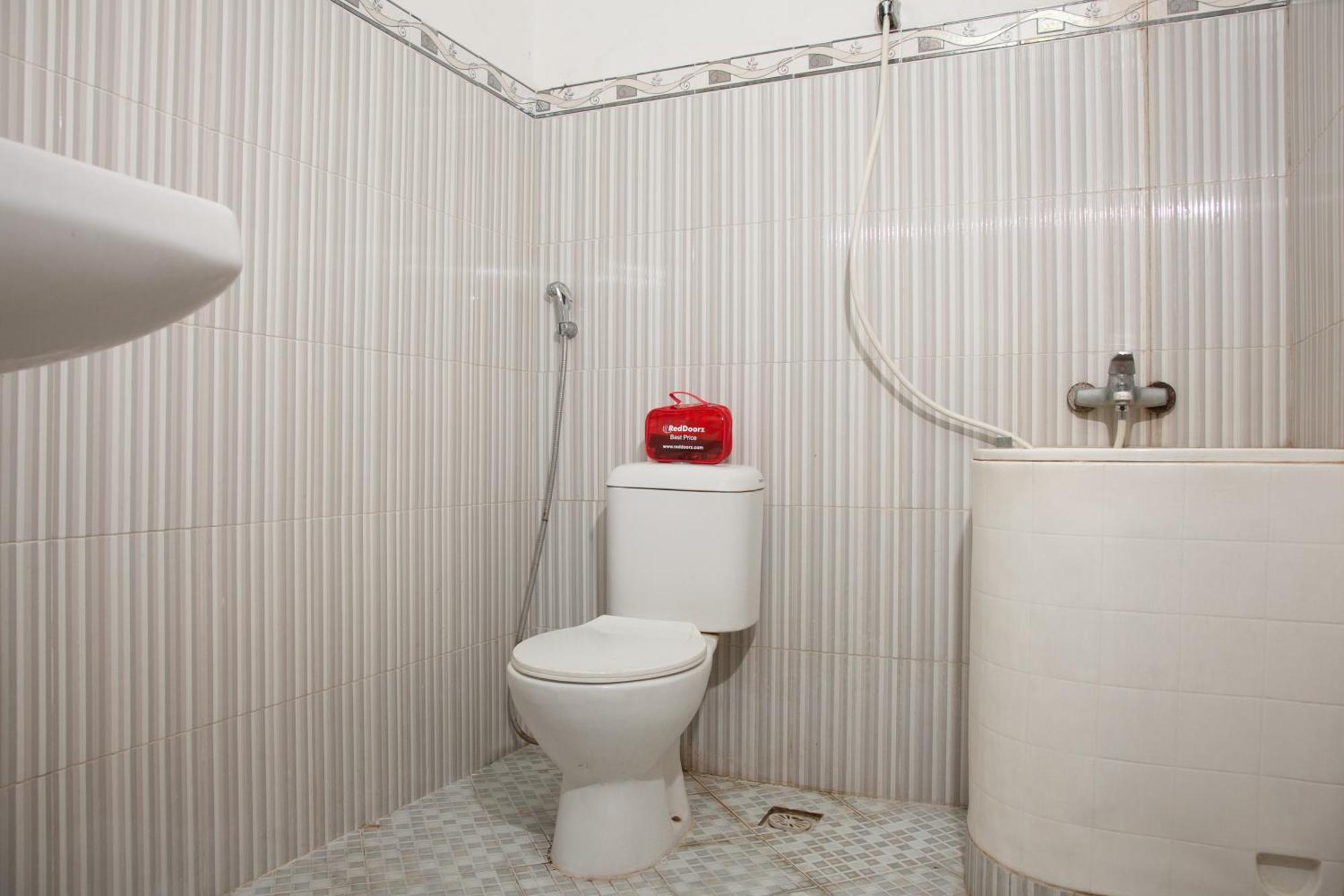 Reddoorz Near City Of Tomorrow Mall Surabaya Luaran gambar